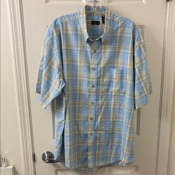 Van Heusen Blue and Cream Casual Button Down Shirt - Picture 1 of 4